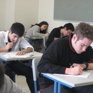 30 tips/rules/suggestions for writing good multiple-choice questions for tests and quizzes that are fair to students.